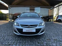 Opel-Astra Sports Tourer detalhes 1