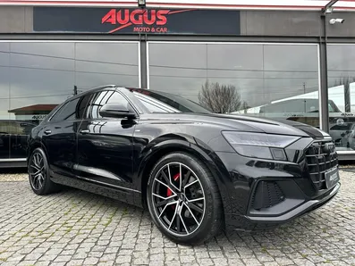 Audi-Q8