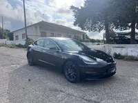 Tesla-Model 3 detalhes 2