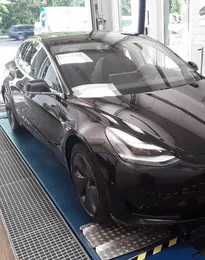 Tesla-Model 3