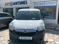 Opel-Combo Imagem Principal