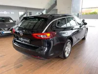 Opel-Insignia Sports Tourer detalhes 1