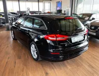 Ford-Mondeo SW detalhes 1