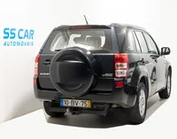 Suzuki-Grand Vitara detalhes 1