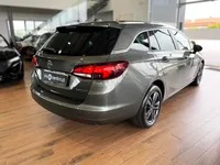 Opel-Astra Sports Tourer detalhes 1