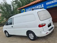 Hyundai-H-1 detalhes 2