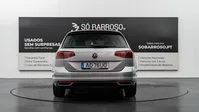 Volkswagen-Passat Variant