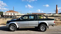 Mitsubishi-L200 detalhes 1