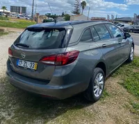 Opel-Astra Sports Tourer detalhes 1