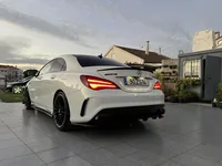 Mercedes-Benz-CLA 45 AMG detalhes 2