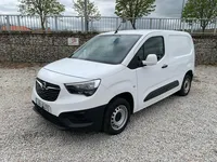 Opel-Combo Imagem Principal