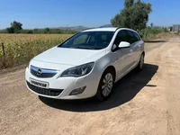 Opel-Astra Caravan detalhes 1