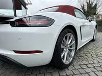 Porsche-718
