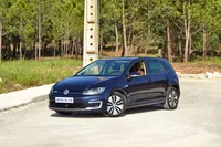 Volkswagen-e-Golf detalhes 2