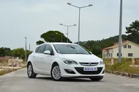 Opel-Astra detalhes 1