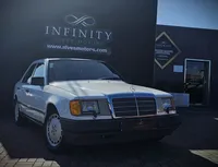 Mercedes-Benz-300
