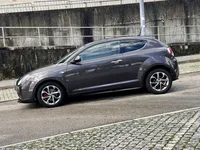 Alfa Romeo-Mito detalhes 2