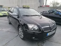 Toyota-Avensis