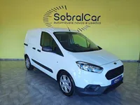 Ford-Transit Courier detalhes 2