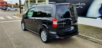 Ford-Tourneo Courier