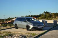 Toyota-Auris Touring Sports detalhes 1