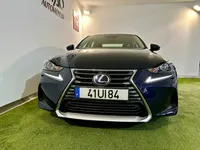 Lexus-IS 300H detalhes 2