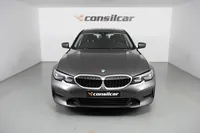 BMW-330 detalhes 1