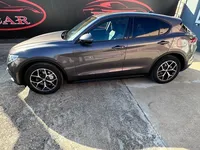 Alfa Romeo-Stelvio detalhes 1