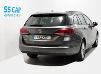 Opel-Astra Sports Tourer detalhes 1