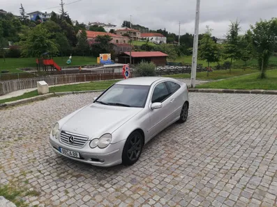 Mercedes-Benz-C 220